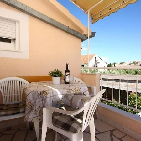 Fuer 3 Personen Zdravko 1 By Interhome